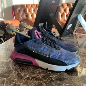 Nike Women Air Max 2090 Blue/Chrome Yellow Black CK2612-400 Size 9.5